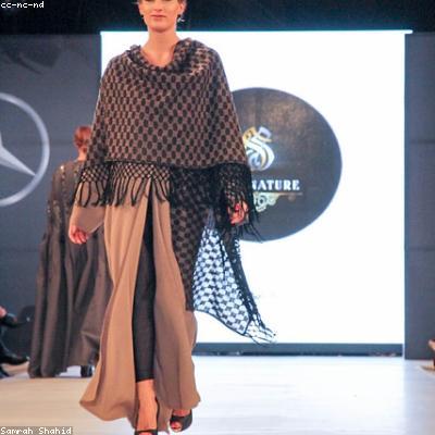 Embroidered Abaya (Black)